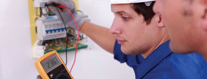 Professional Electrical Repairing Man